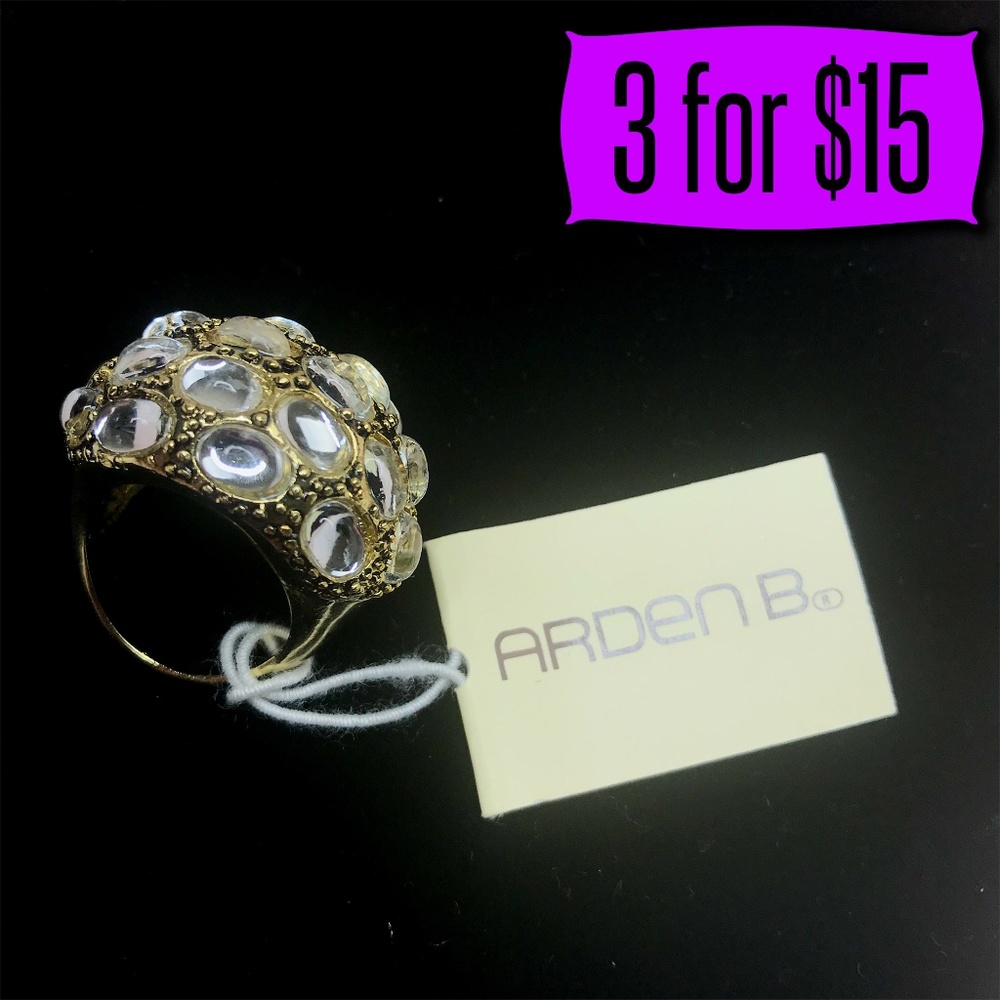 💎💰 Arden B Bold Gold Rhinestone Ring